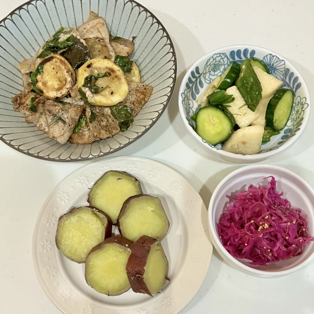 ある日の夕食(豚バジル)